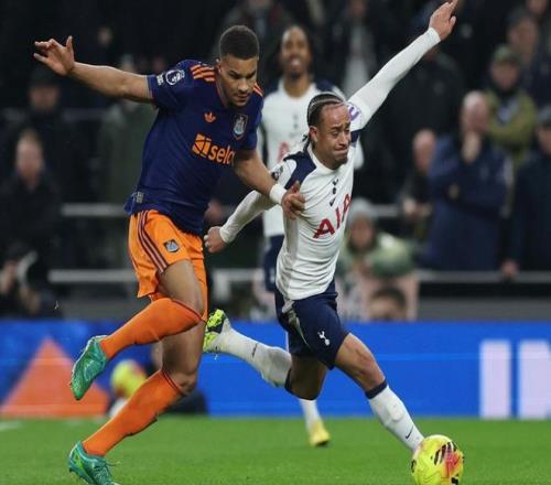 战鹰棋牌团,队新加坡校,园行,宝威体育官网,宝威体育直播,体育赛事直播,足球直播